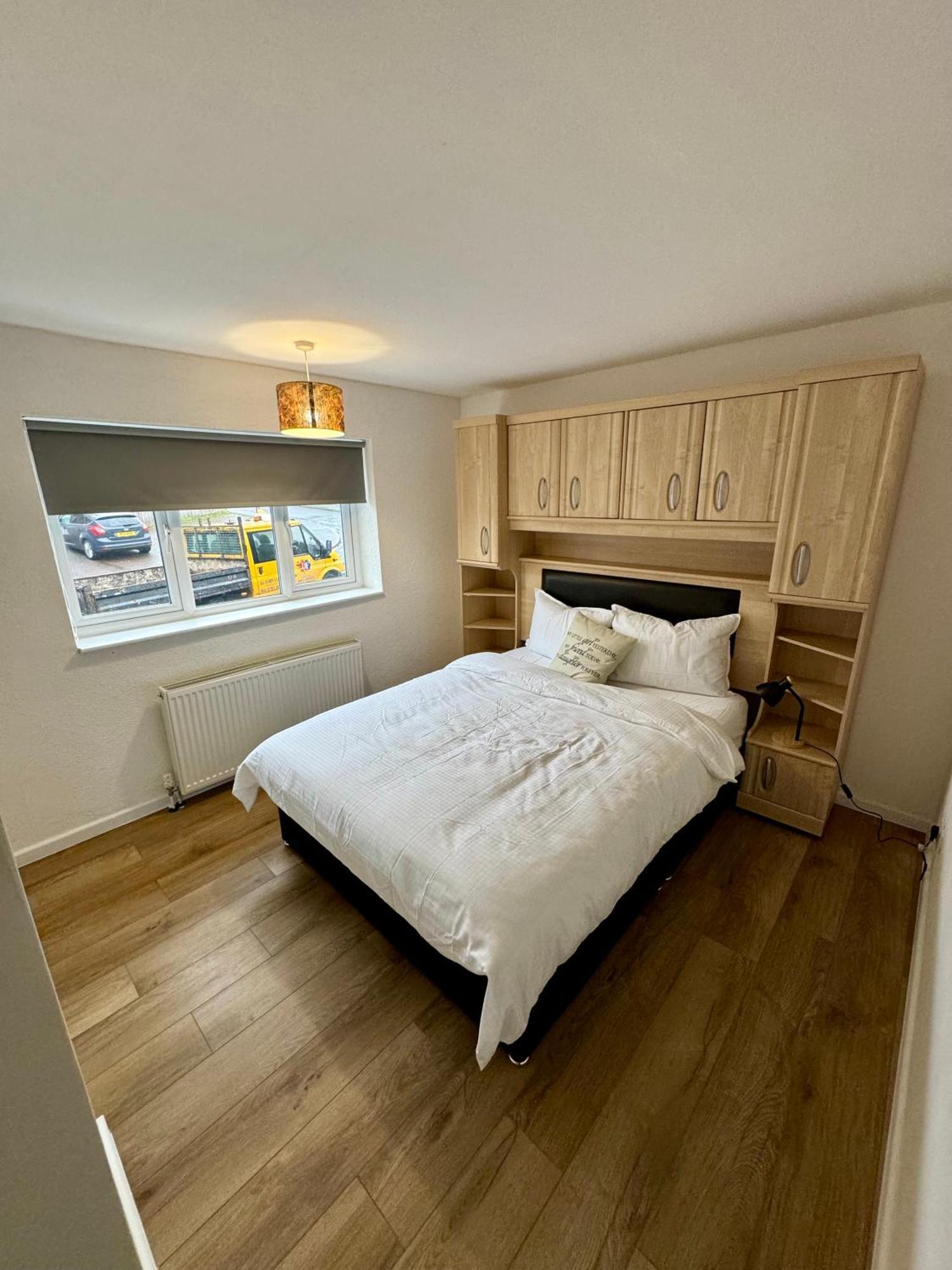Florina S House 4 Bedrooms Villa Rugeley Exterior photo