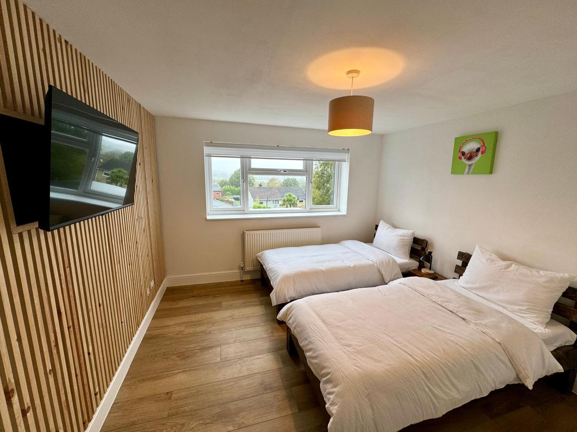 Florina S House 4 Bedrooms Villa Rugeley Exterior photo
